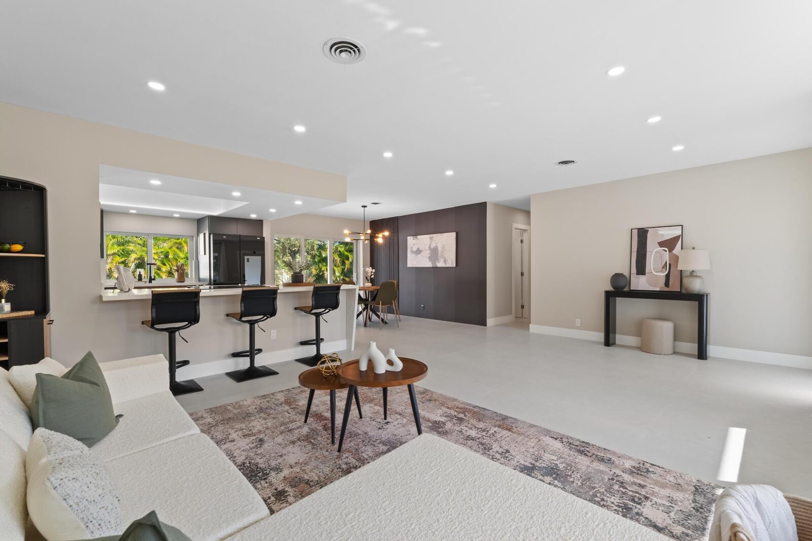 Occupied home staging
